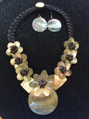 Polynesian Necklace 10